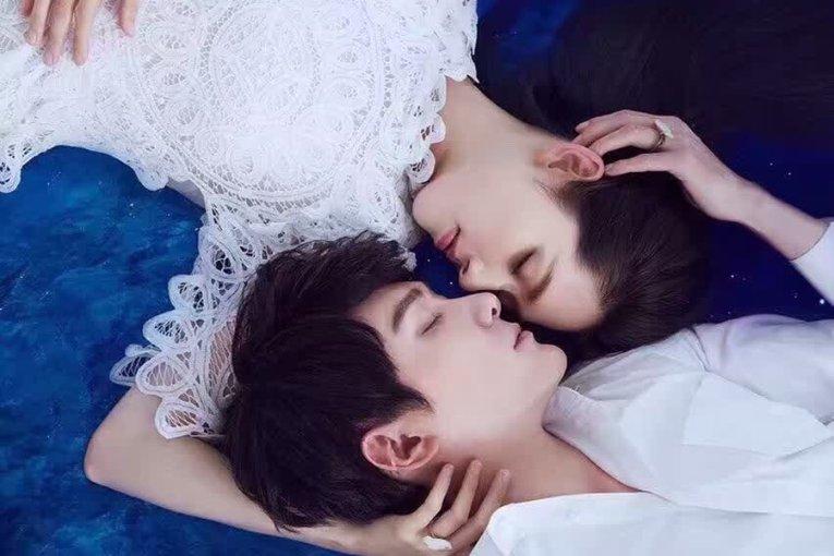 逃离倒影森林